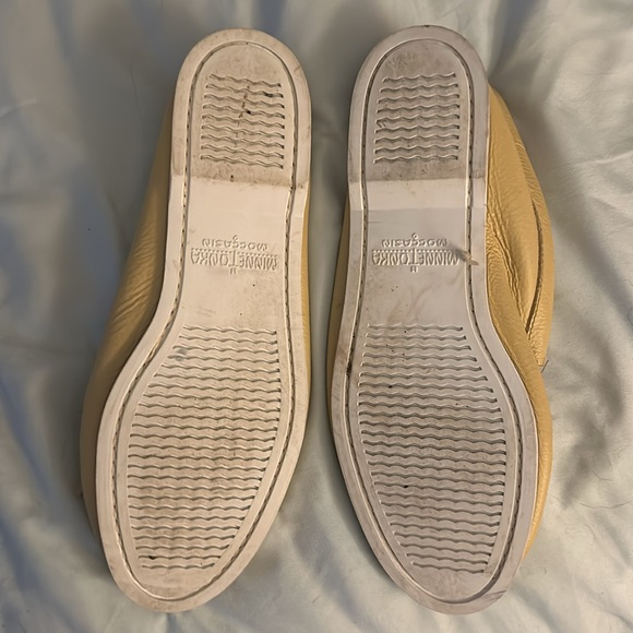 Tan beaded Minnetonka slip on moccasins - Picture 5 of 6